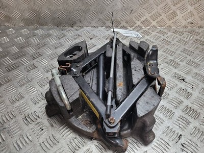 FORD FOCUS MK2 FACELIFT 2004-2012 WAGENHEBER SET MIT ABLAGEWANNE
