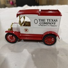 ERTL Texaco 1913 Ford Model T Van Bank 2128 Series 1 NO KEY, Flaw Fender
