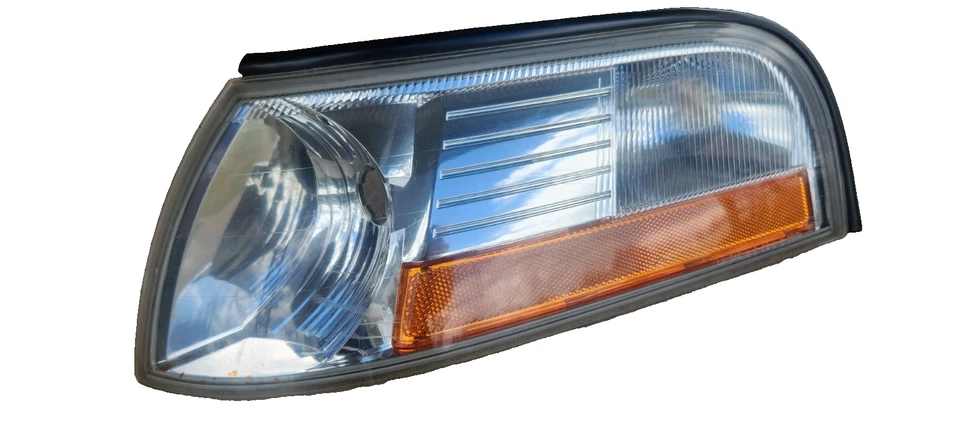 Маркер фары/боковой для моделей 2003-2004 Mercury Grand Marquis LS GS слева - Изображение 3 из 4