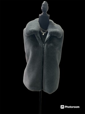 White House Black Market Gray Faux Fur Vest Women’s XLP