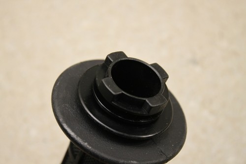 Empuñadura de tubo acelerador Suzuki fabricante de equipos originales 2002-2019 RM85 RM85L 57110-27C00 D8 4576 - Imagen 4 de 5