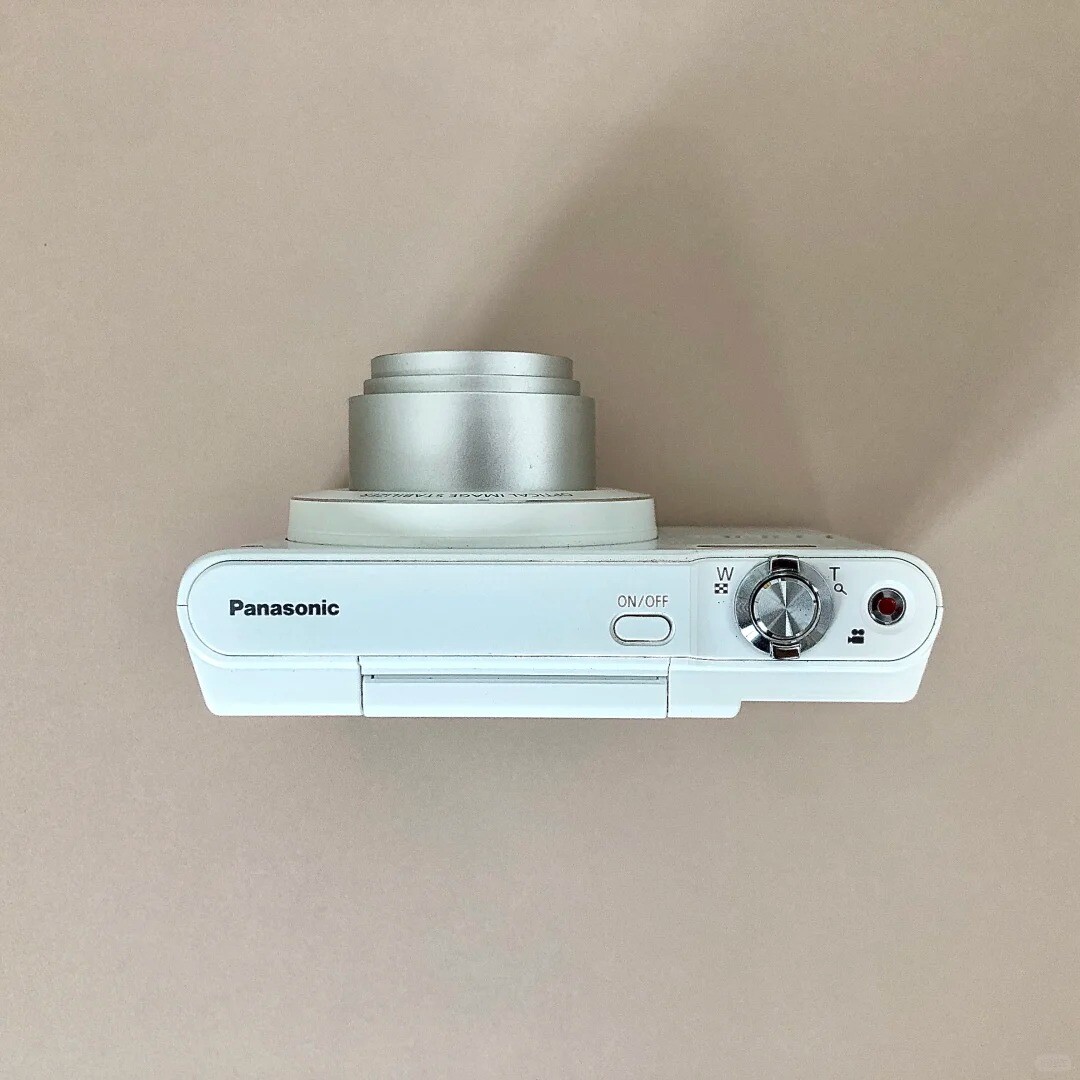 Panasonic LUMIX DMC-SZ10 Flip Screen Digital Camera 16MP 12x