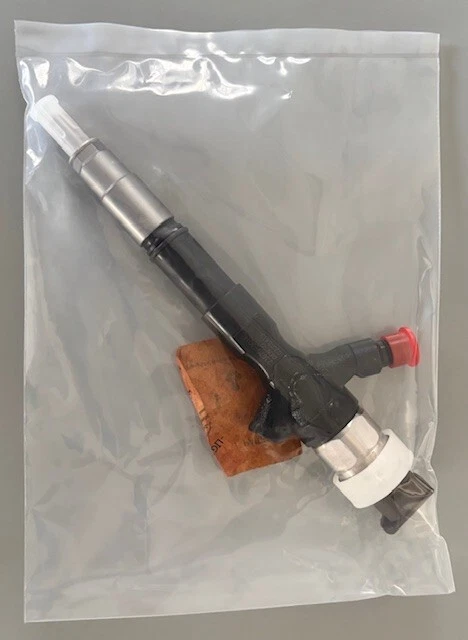 DIESEL FUEL INJECTOR SET (4) for TOYOTA HILUX KUN26R D4D 1KD-FTV .DENSO.NEW - image 3 of 3