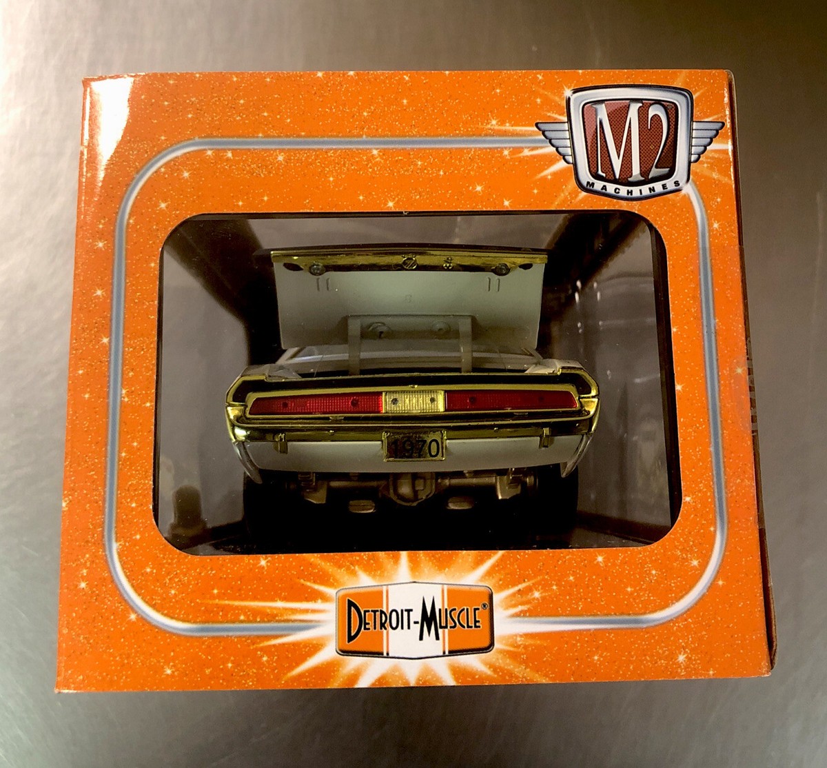 M2 MACHINES ( CHASE ) 1970 DODGE CHALLENGER T/A 1 OF 500 R53