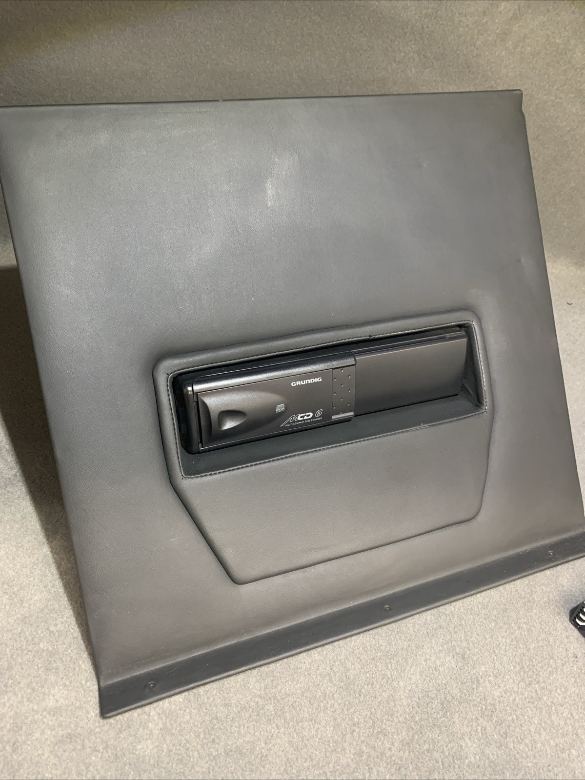 LAMBORGHINI MURCIELAGO LP640 RIGHT REAR SEAT PANEL COVER w/ GRUNDIG CD CHANGER
