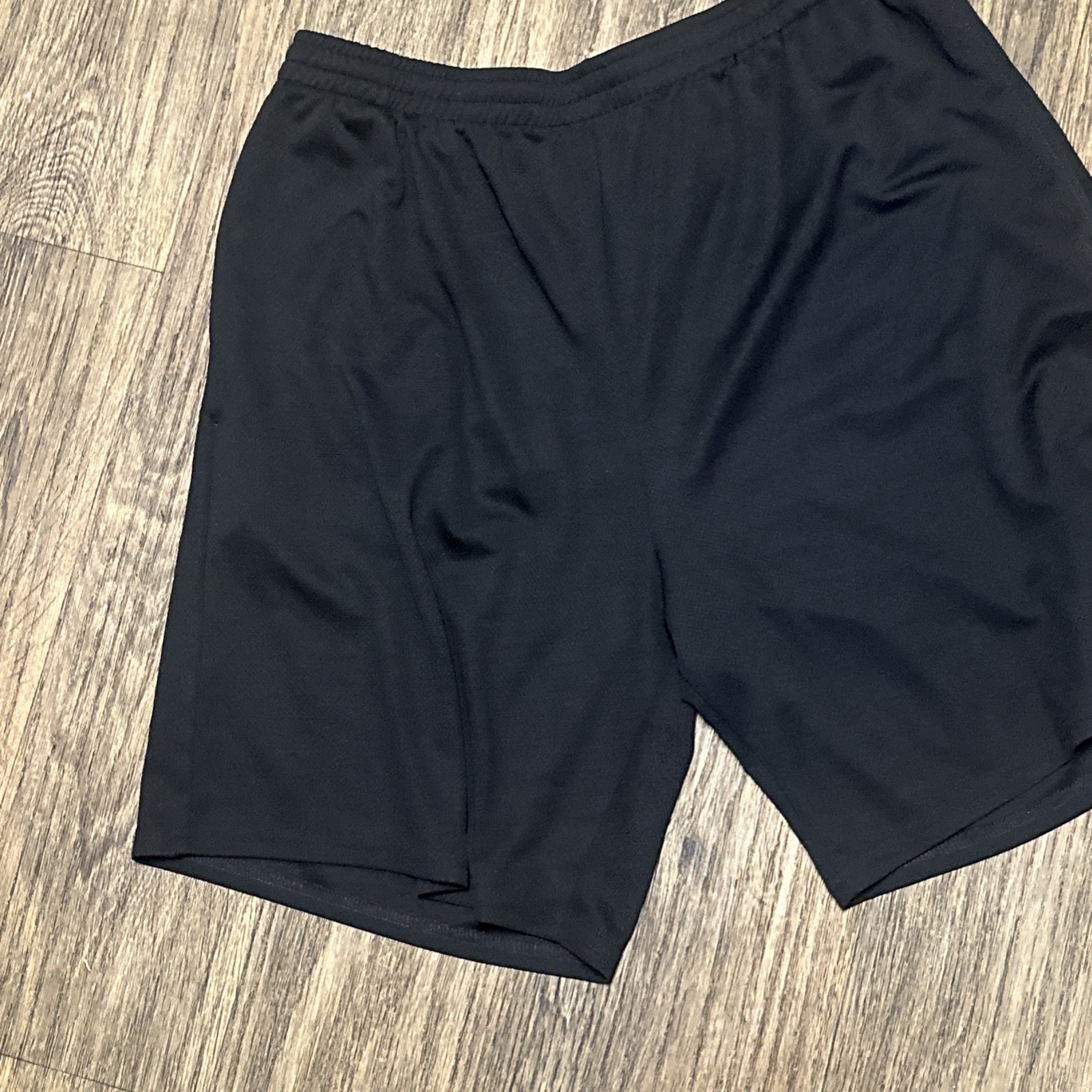 Amazon Essentials Men's Drawstring Walk Shorts Si… - image 2