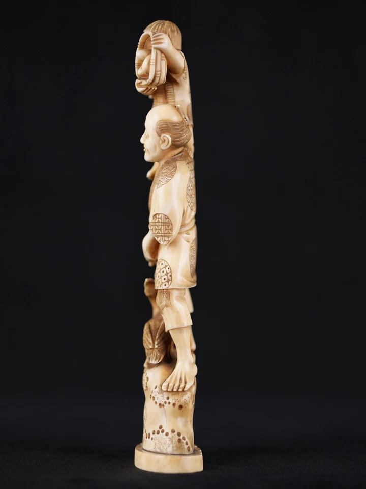 Antigua figura tallada Okimono firmada japonesa de finales del siglo XIX del período Meiji Foto 3 de 4