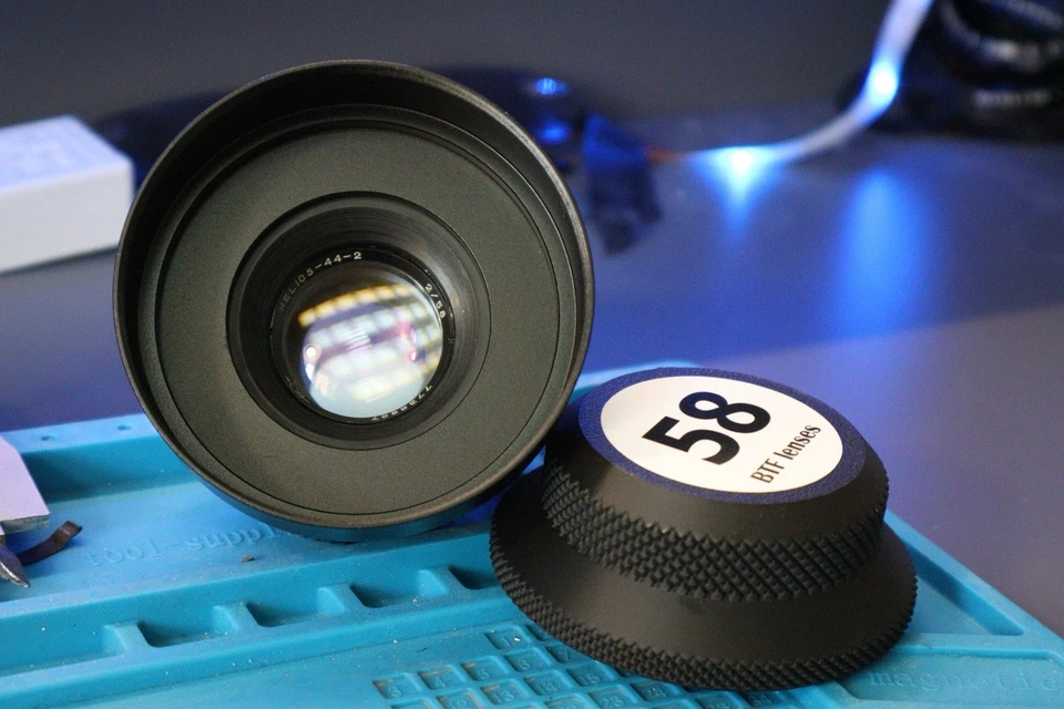 Helios 44-2 58mm F/2 CINE MOD ARRI PL mount Super Bokeh Portrait lens Camera - Image 4 of 4