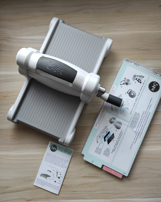 Big Shot Sizzix Präge- und Stanzmaschine voll funktionstüchtig DINA 5