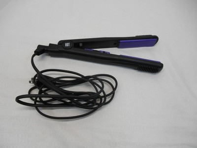HOT TOOLS PRofessional 1'' Flat Iron Ceramic #1188 - Tested and Working