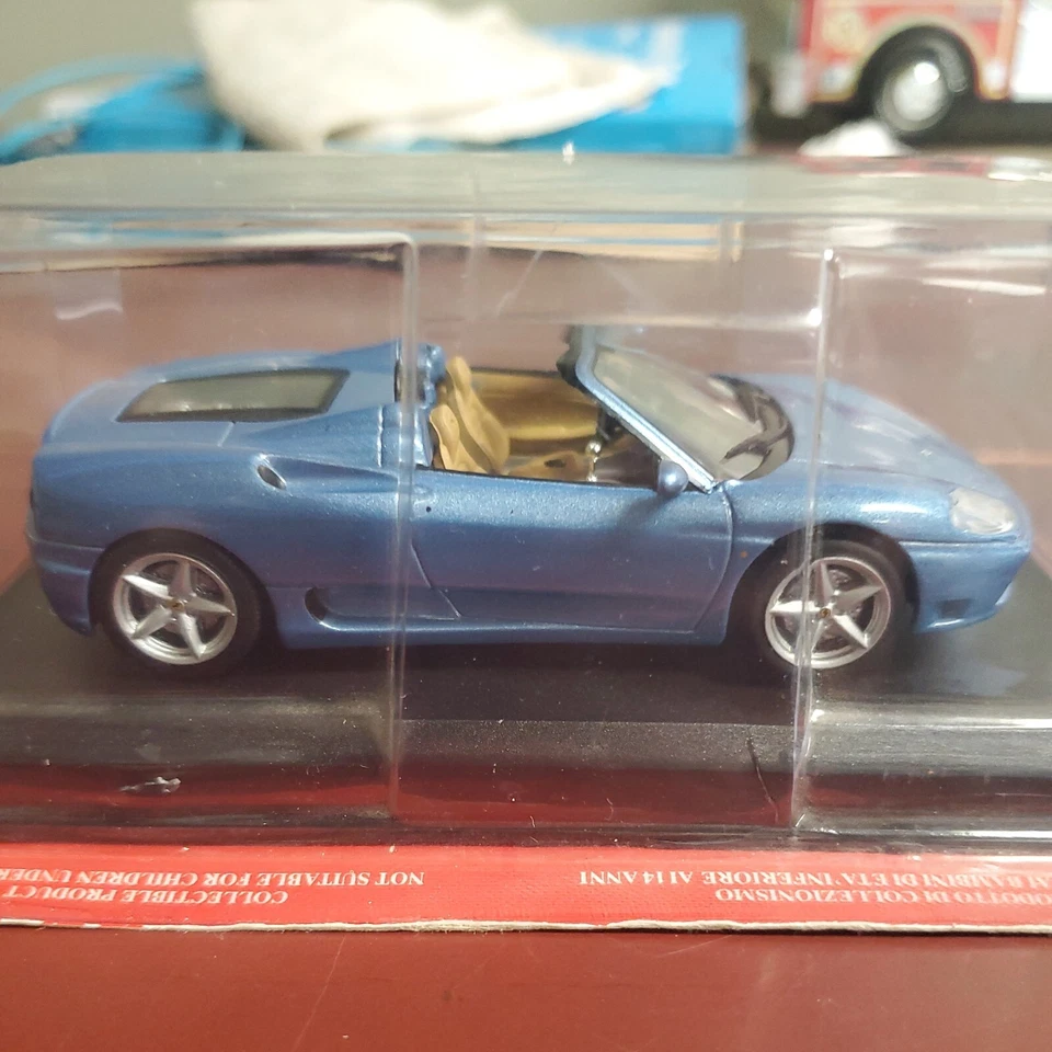 Ferrari 360 Spider Italian Sports Car 1999 Year 1/43 Scale Diecast Model - Image 3 of 4