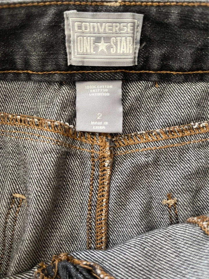 Falda vaquera negra Converse One Star para mujer talla 2 (30 reales) elástica lavado oscuro Foto 3 de 4