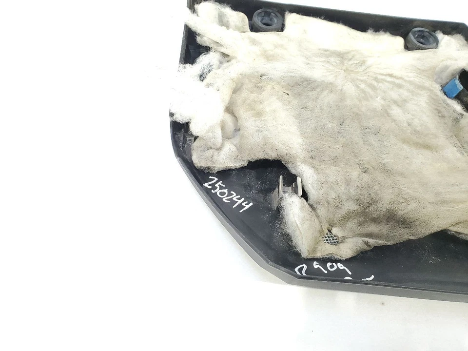 Capa de motor usada serve: 2012 Mazda 5 grau A - Imagem 3 de 4