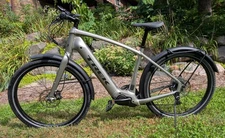 Trek Electric Bike Allant+ 8s - New in April 2025 - Looks new - Large Size