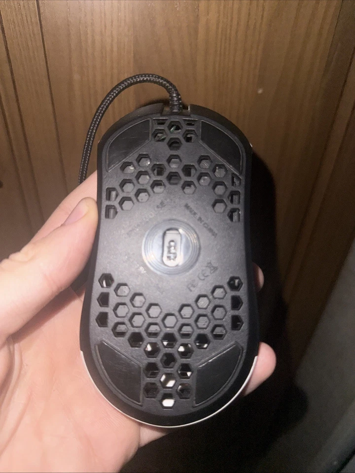 Finalmouse Ultralight Pro White ULTRA RARE COLLECTORS ITEM - Image 2 of 2