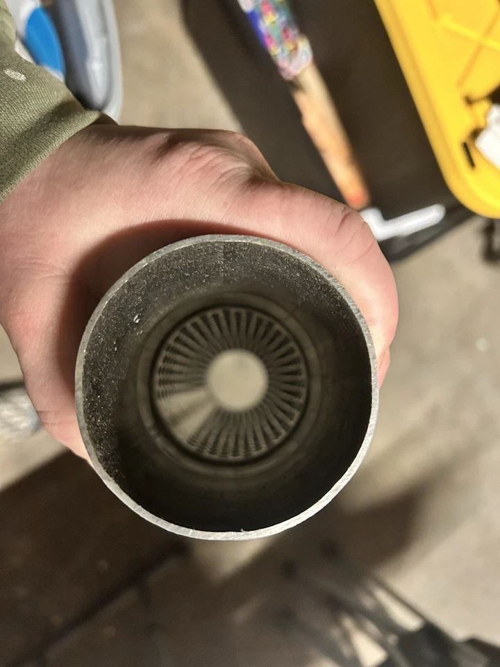 Silenciador de rendimiento de acero inoxidable MAGNAFLOW Foto 3 de 3