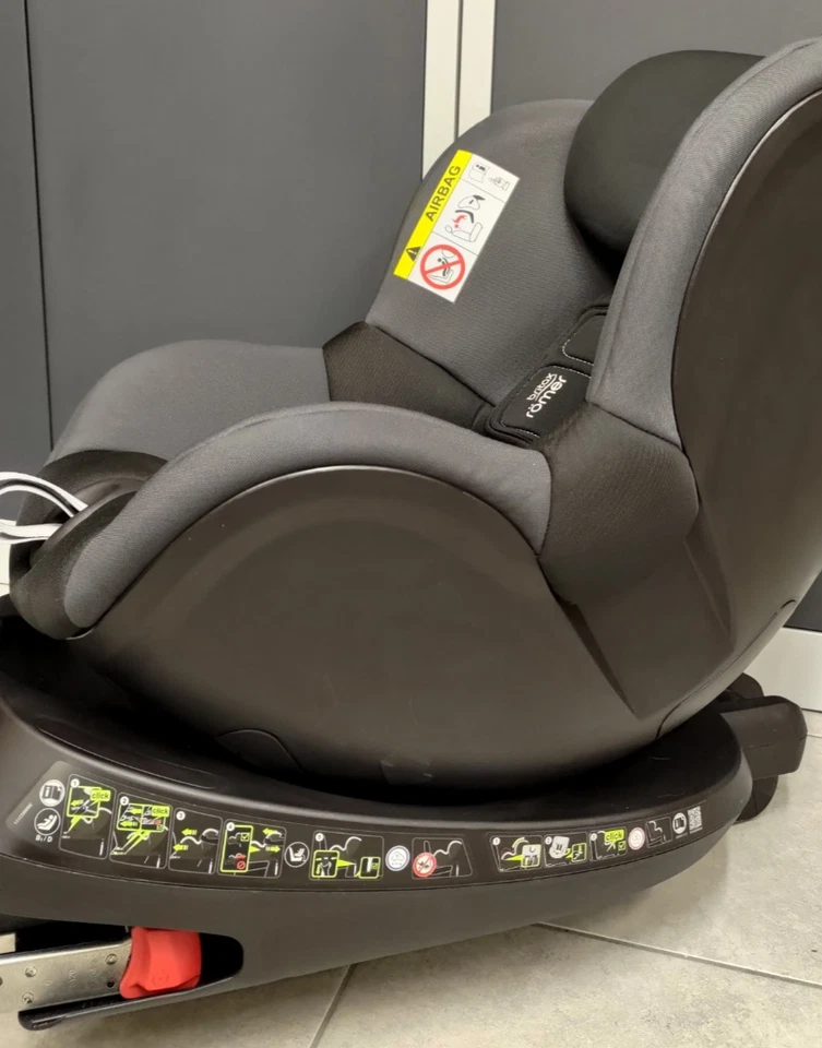 Britax Römer Dualfix 2 R cosmos black Kindersitz - Bild 3 von 3