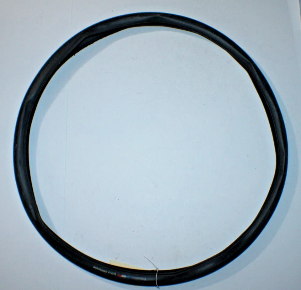 Bontrager AW3 700x32c Rennrad Reifen Allwetter Hardcase Lite schwarz Drahtreifen :)