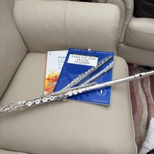 Gemeinhardt 2ESP Flute with Case and Music Books