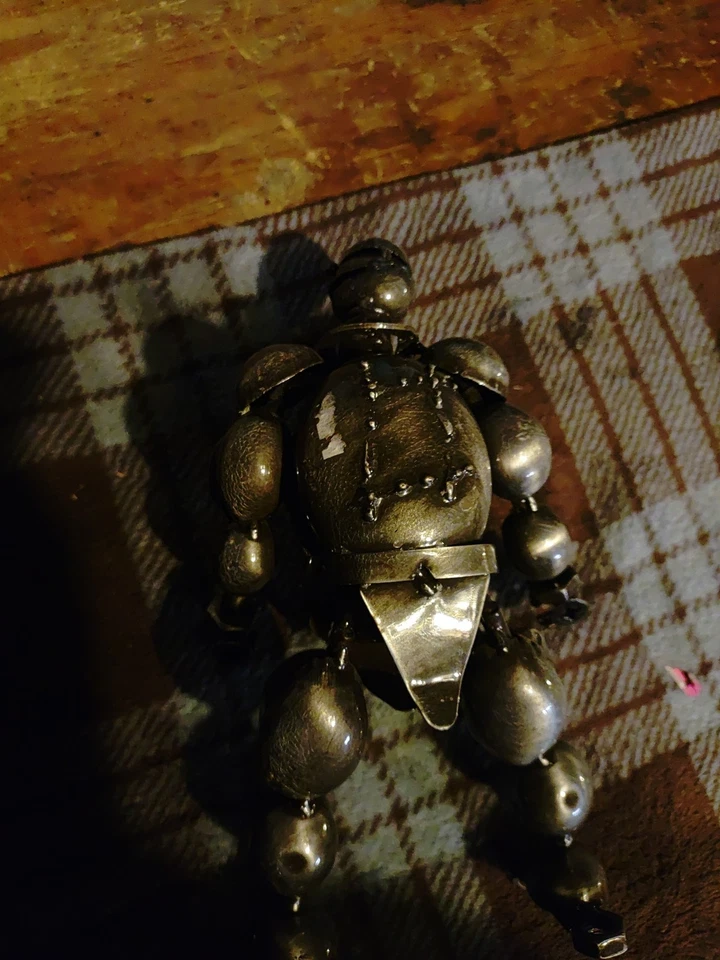 Tortuga TMNT de metal hecha a mano excelente estado Foto 4 de 4