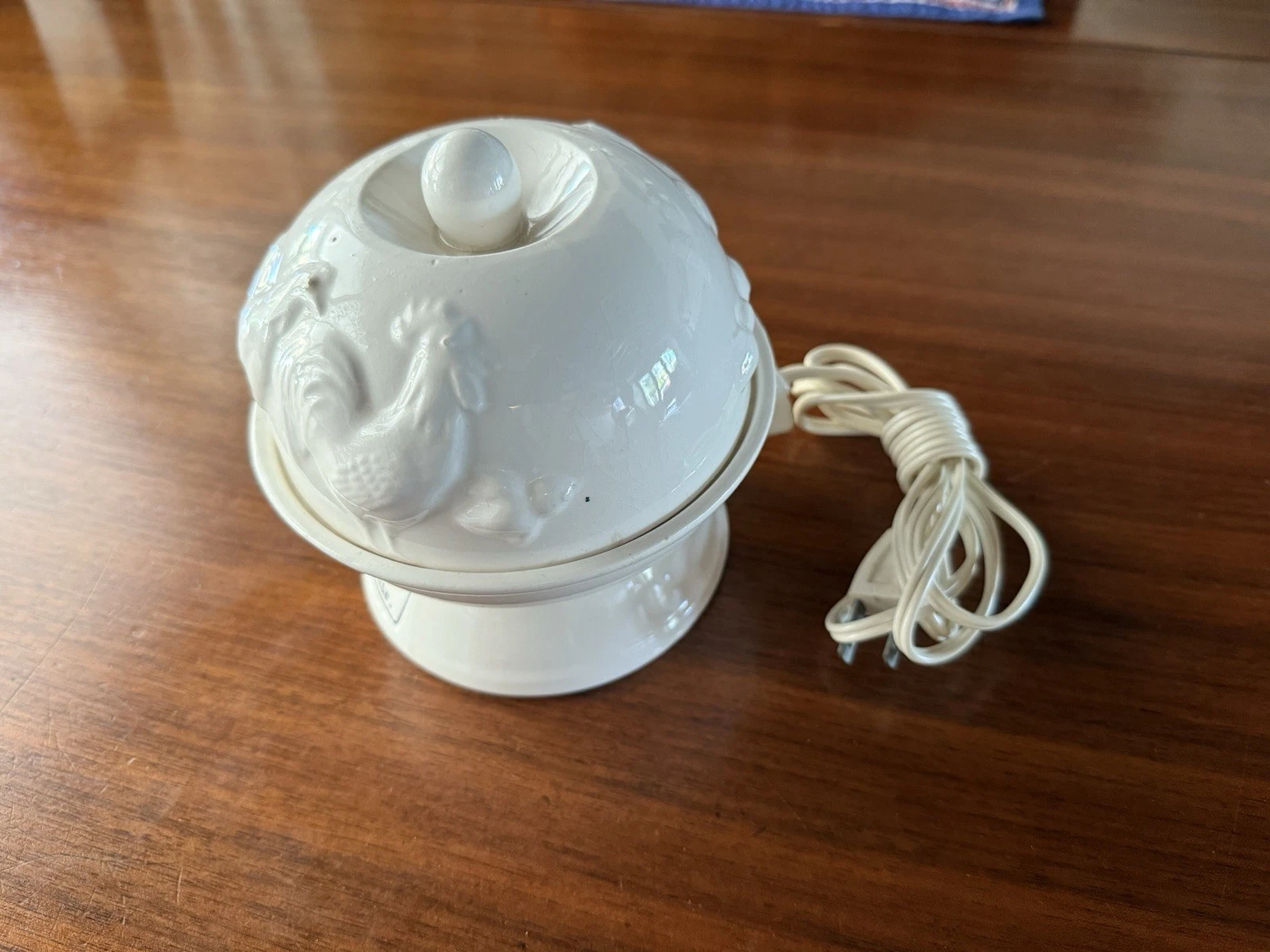 Vintage 4 Egg Ceramic Steamer Cooker White Hen & Rooster Japan Made Tested
Opens in a new window or 