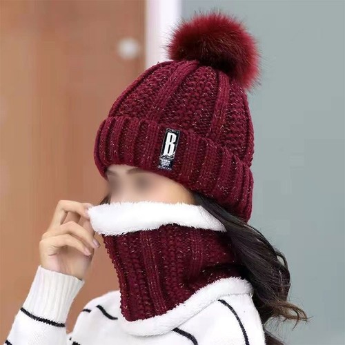 Cotton blend knitted hat with double layer design for warmth retention - Zdjęcie 9 z 13