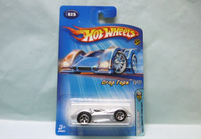Hot Wheels - CHEVROLET CORVETTE STINGRAY 1963 - 2005 First Editions 1/64
