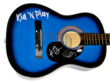 CHRISTOPHER REID & MARTIN AUTOGRAPHED ACOUSTIC GUITAR (KID 'N PLAY) - JSA COA!