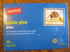  STAPLES PHOTO PLUS GLOSS 4x6 PAPER w/60 SHEETS 