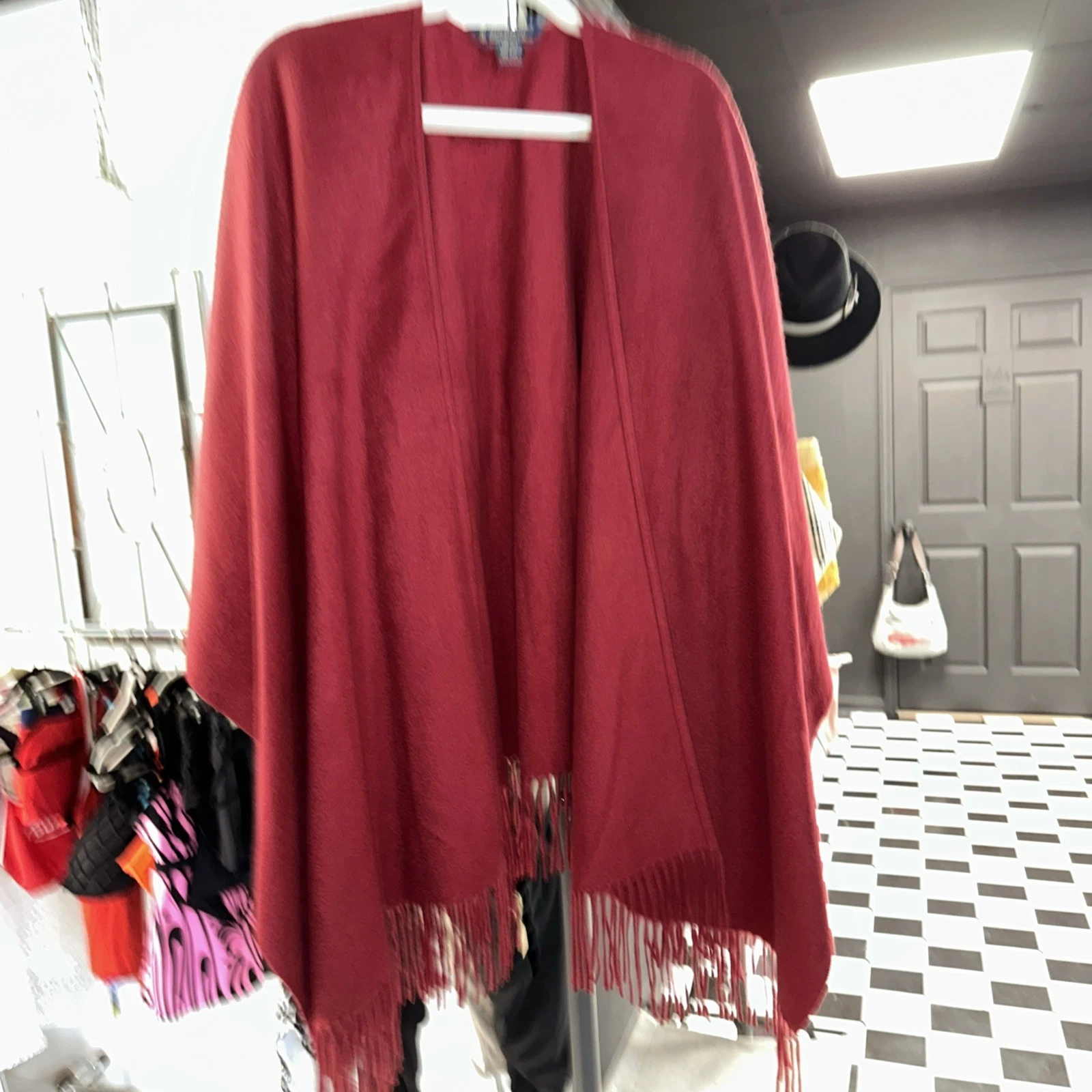 NWOT BROOKS BROTHER $598 Burgandy cashmere fringed poncho One Size Cashmere
Opens in a new window or