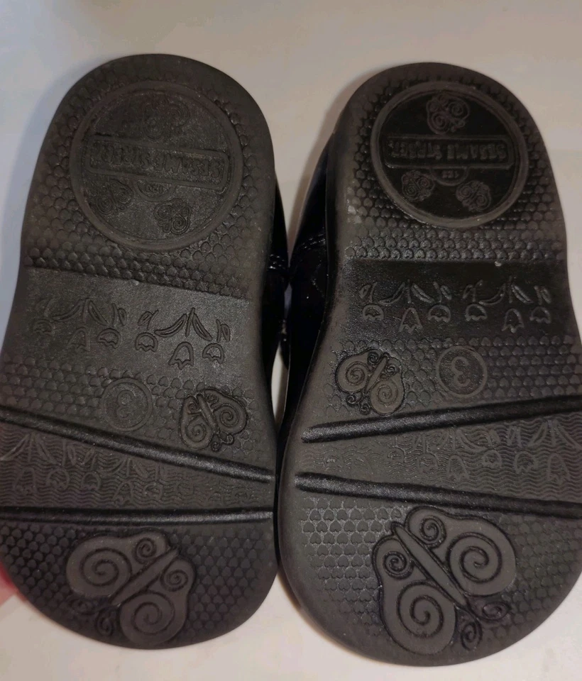 Лакированная кожа ребенка ясельного возраста размер 3 туфли с золотой акцент пряжки - Изображение 4 из 4