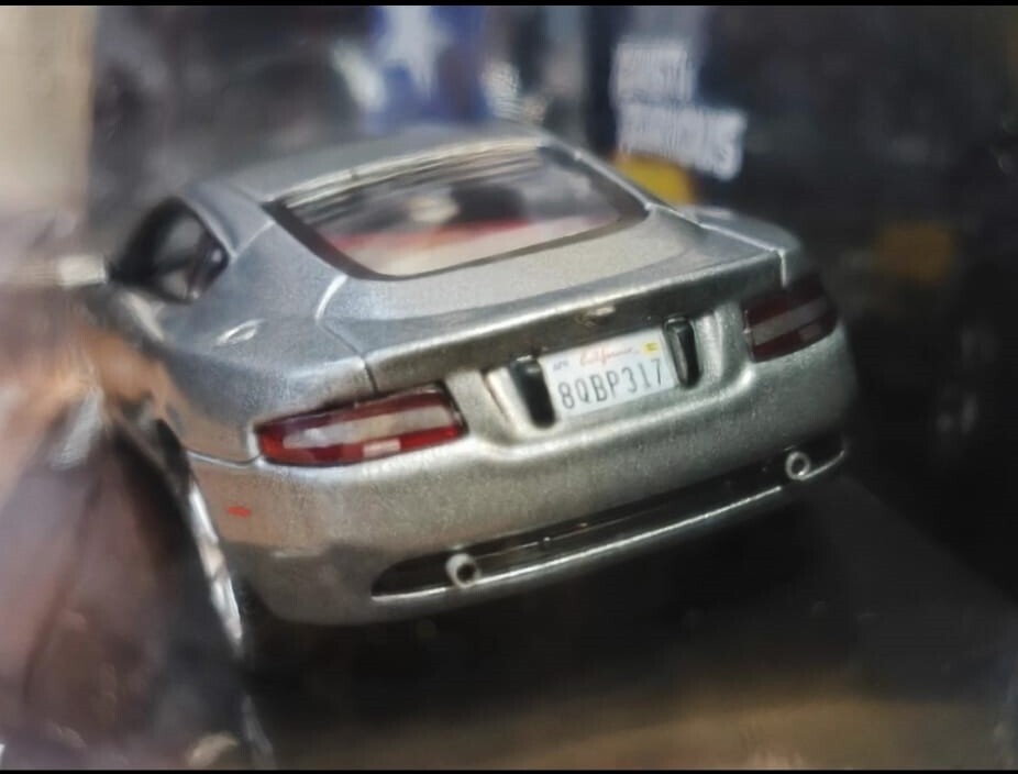 IXO MODELS Aston Martin DB9 GT シルバー1:43 Amazon.co.jp: ixo
