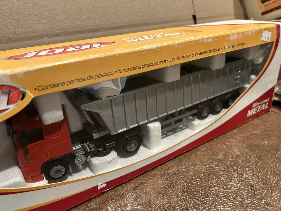 Joal 351 DAF 95XF Semi-Tractor W/ Silver Tisvol Dump Tractor 1:50 - Image 2 of 4