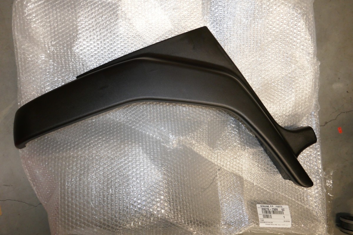 OEM Kawasaki Front Left Fender Flap 35019-7508-6Z Mule 3000 3010