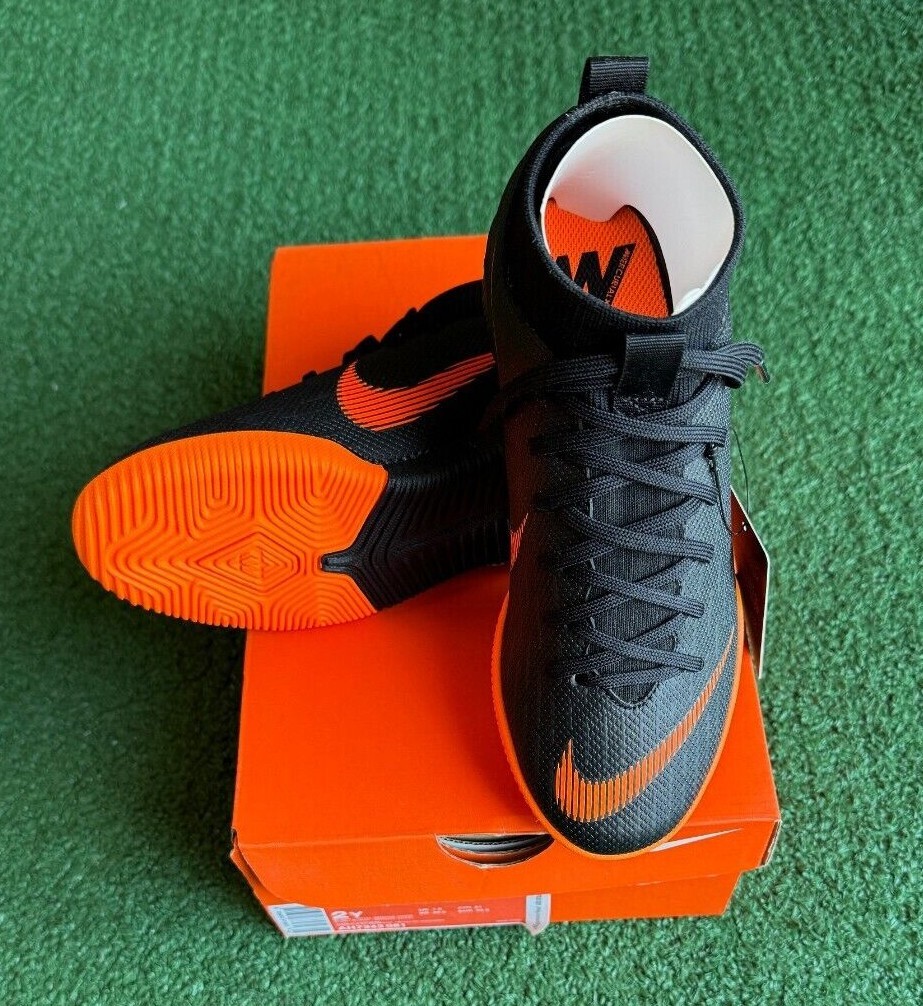 Nike Jr. SuperflyX 6 Academy GS Indoor Kids Soccer Shoes