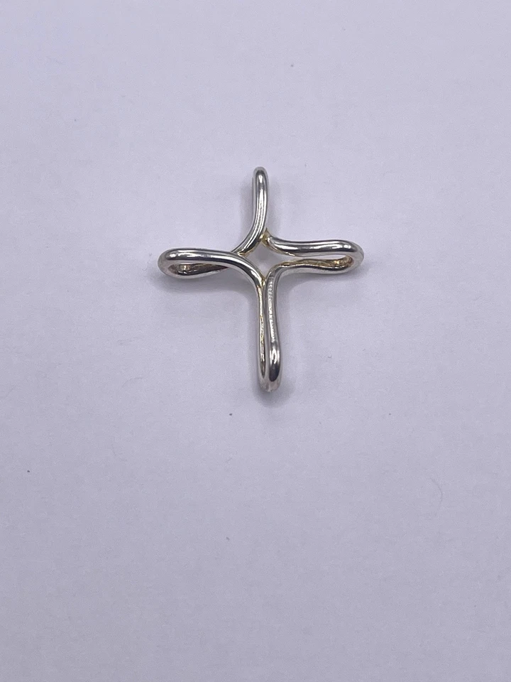 Tiffany And Co Silver Peretti Infiniti Cross Foto 3 de 4