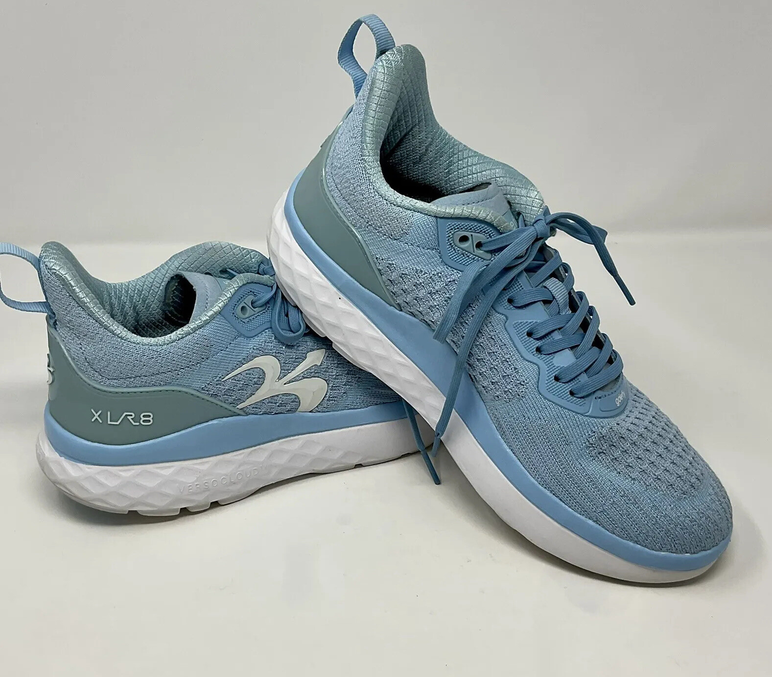 GDEFY XLR8 Run Womens Light Blue White Gravity Defyer Comfort Fit Sneakers Size 10 Verso Cloud-image