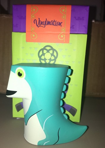 Iguanodon Dinosaur Animal Kingdom Park Starz Series 4 Vinylmation Tin