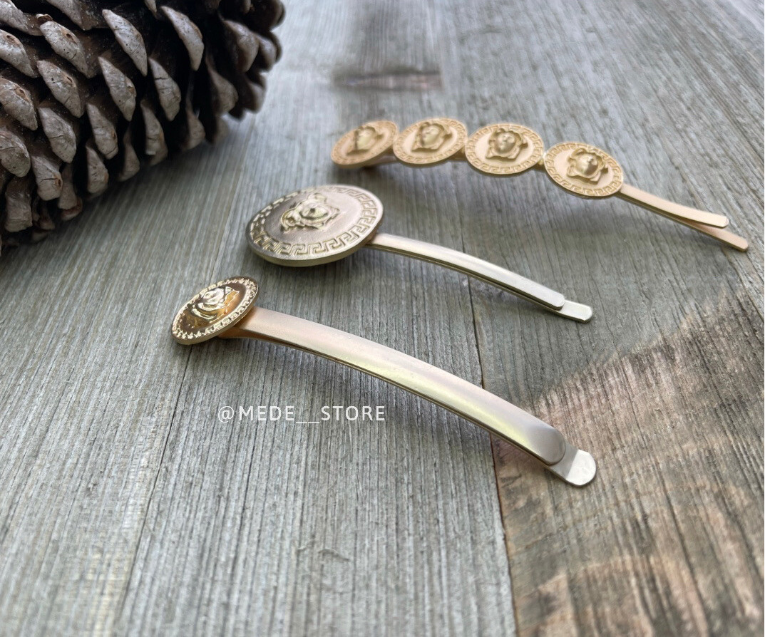 ヘアアクセサリー Versace Medusa Hair Clips - Silk - Black/Gold Versace Alia Medusa '95 hair clip Versace
