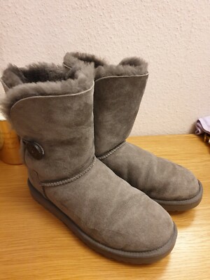 UGG Damenshuhe Belly Button 39 W9