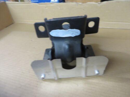 OEM # 15226253 # 25828247 GM GENUINE AC DELCO OEM new ENGINE MOUNT motor mount - Picture 2 of 5