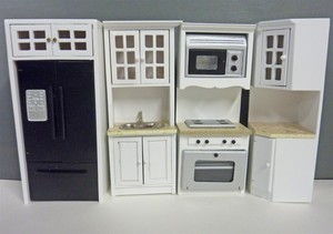 miniature dollhouse kitchen sets