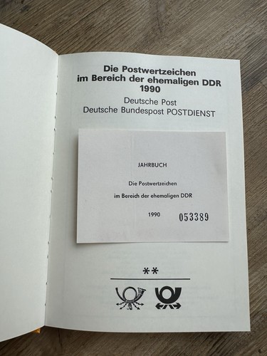 Die Postwertzeichen ehemalige DDR 1990 Original Buch - Bild 1 von 17