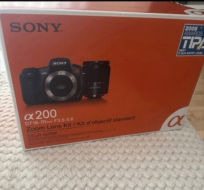 Sony Alpha A200 10.2MP Digitalkamera - Schwarz (Kit mit 18-70mm Objektiv)