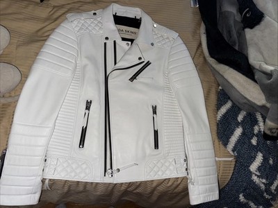 Boda Skins Kay Michaels White (Small)