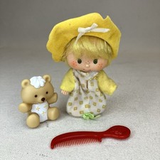 VTG 1982 Strawberry Shortcake Butter Cookie Doll Complete w/ Jelly Bear Comb
