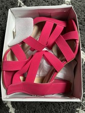 Beautiful New Fuschia Pink Heeled Shoes Size 8