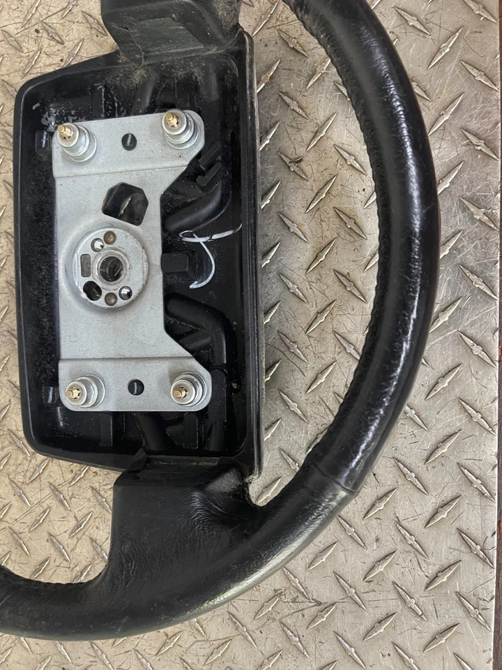 Volante 89-93 Cadillac Deville preto envolto em couro desgaste normal OEM - Imagem 2 de 4