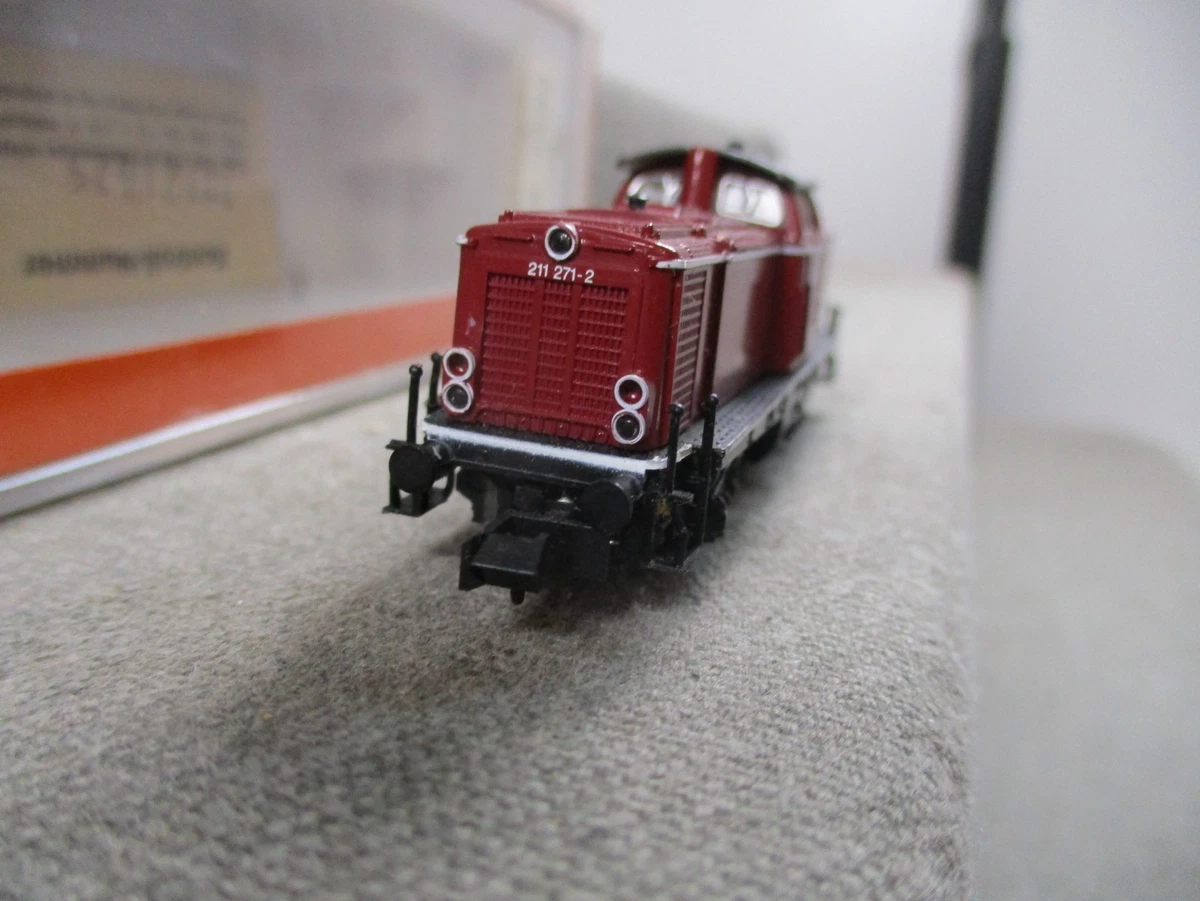 Arnold Spur N 2012 Diesellok BR 211 271-2 der DB DC Analog Licht in OVP G268