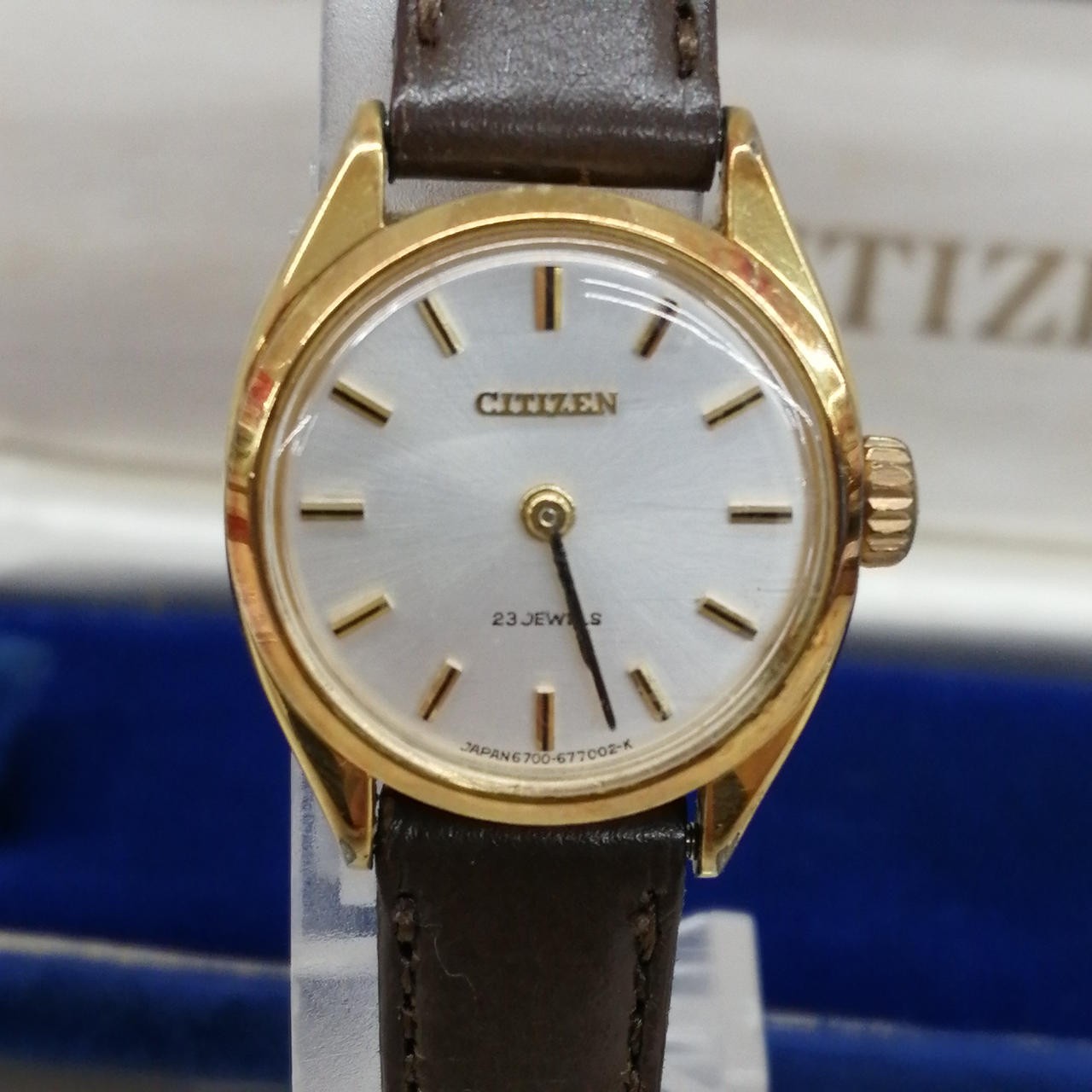 Citizen Manual Wind Wristwatch Model 6700 677002 K Classic Design